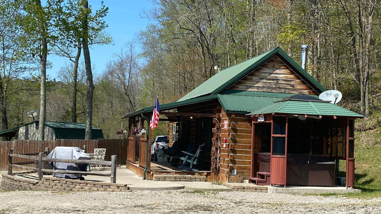 cabin in hocking hills