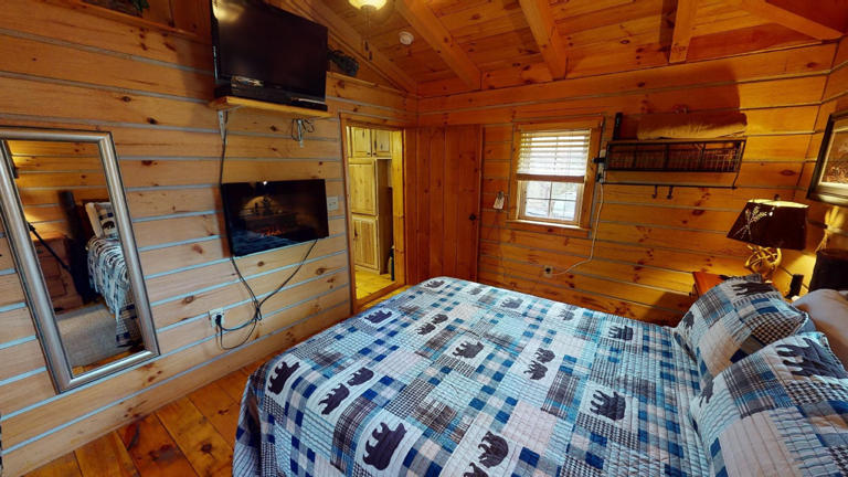 cabin in hocking hills