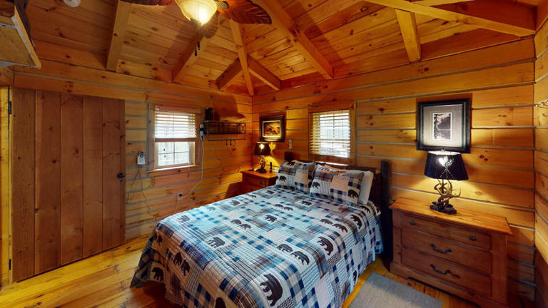 cabin in hocking hills