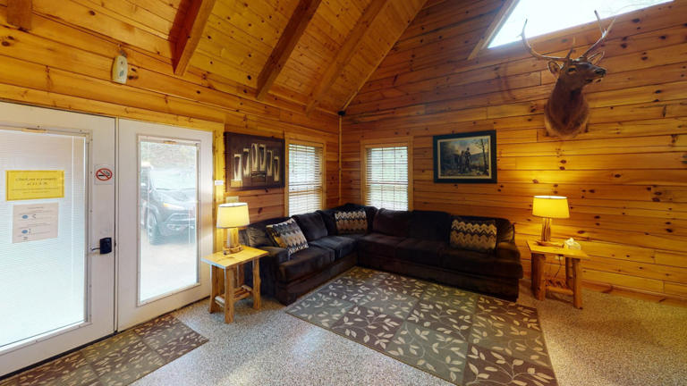 lodge in hocking hill